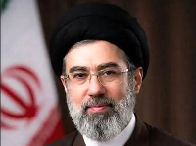  رهبر انقلاب: وحدت بین هم وطنان در دشمن شکستگی ایجاد کرده است