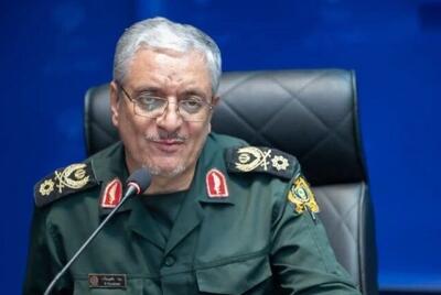  سخنگوی وزارت دفاع: در این جنگ ۷ دستاورد و پیروزی مبنایی را به دست آوردیم/ ۳ دستاورد و پیروزی نیمه‌نهایی را هم باید در ادامه جنگ دنبال کنیم/ غرامت و جبران خسارت ملت ایران اولین دستاوردی است که باید تکمیل شود/ دومین دستاورد در آستانه تحقق، گرفتن انتقام شهدا است/ سومین آن‌ نیز مهار تهدیدهایی است که شاید در آینده علیه امنیت ملی و کشور اتفاق بیفتد