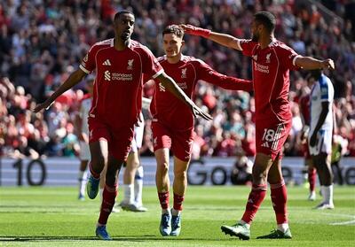  صعود لیورپول به رده چهارم لیگ برتر انگلیس/ قرمز‌ها همسایه یونایتد شدند