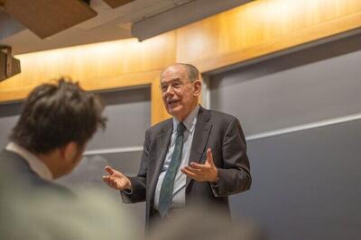  مرشایمر: آمریکا راهی برای پیروزی در جنگ ایران ندارد