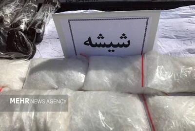  کشف ۲۵۸ کیلوگرم شیشه و مرفین در باغستان شهریار