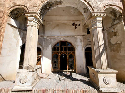  مرثیه‌ای برای کاشی‌های ۴۵۰ ساله