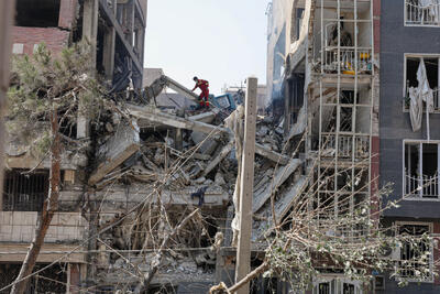  در بازسازی تهران، رد جنگ را پاک نکنیم