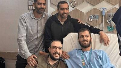  اهدای مدال طلای روح‌الله رستمی به جانباز جنگ رمضان+ فیلم