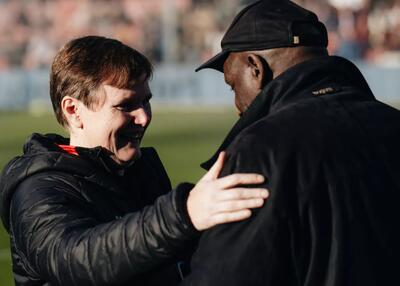  تجلیل خیره‌کننده برای 27 سال خدمت به باشگاه (عکس)