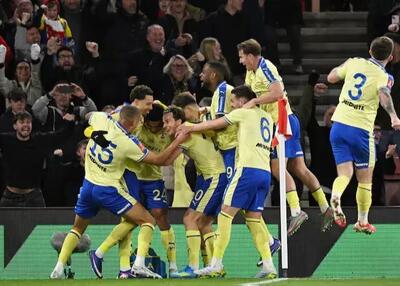  قدیسان در آستانه نبرد برای صعود و تاریخ‌سازی