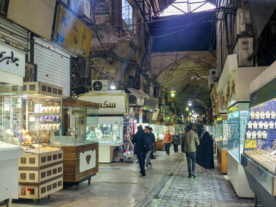  سقـــــــــوط آرام طبقـه متوسـط فقیر