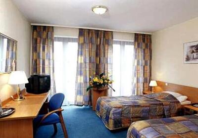  ۹۰ درصد آسیب‌دیدگان در خانه‌های معلم اقامت دارند