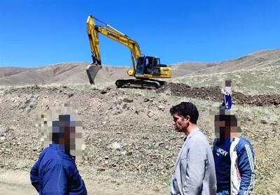  اقدام قاطع منابع‌طبیعی ملایر در خروج دام غیرمجاز از مراتع - تسنیم