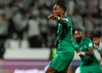  کفش تونی را دراوردند، پنالتی نیست! (عکس)