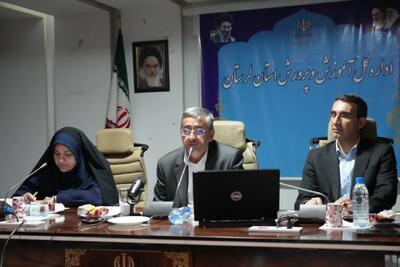  استاندار لرستان: شهادت ۸ دانش‌آموز لرستانی در جنگ تحمیلی سوم / آسیب به بیش از ۱۱۶ واحد آموزشی در لرستان بر اثر حملات هوایی دشمن