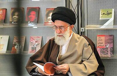  او شیفته کتاب بود