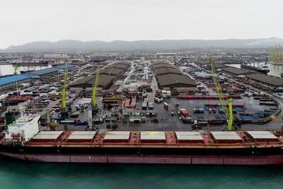  واردات کالاهای اساسی نفس تازه می کشد!