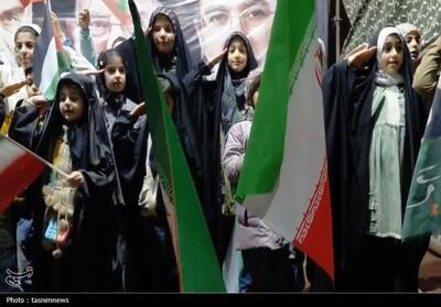  اجرای «سلام فرمانده» توسط خردسالان در سنندج/صحنه‌ای که ماندگار شد فیلم - تسنیم