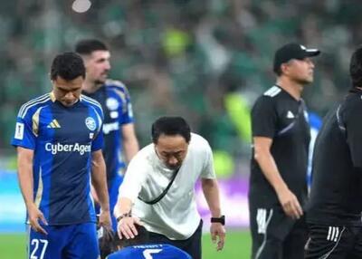  سرمربی نایب قهرمان آسیا به گریه افتاد