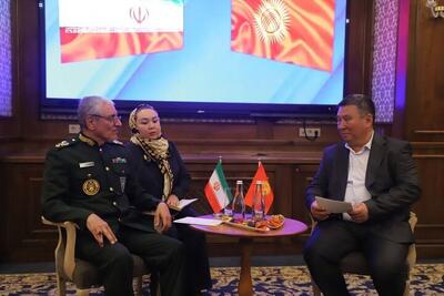  طلایی‌نیک: آمریکا دیگر در جایگاهی نیست که سیاست خود را به ملت‌های مستقل دیکته نماید