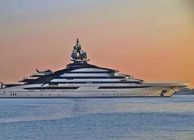  ابرقایق تفریحی میلیاردر روس در اوج محدودیت ها از تنگه هرمز عبور کرد