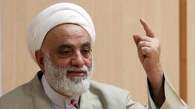  فیلم / خاطره غش خنده حاج آقای قرائتی از آخوندی که عمامه‌شو انداخت تو آب تا ...