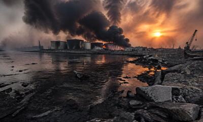  انفجار ده‌ها میلیون‌ تن کربن در آسمان ایران در جنگ چهل روزه/۸۵ نفتکش با ۲۱ میلیارد لیتر نفت در خلیج فارس،خطر نشت نفت در آب‌های کم‌عمق + جدول