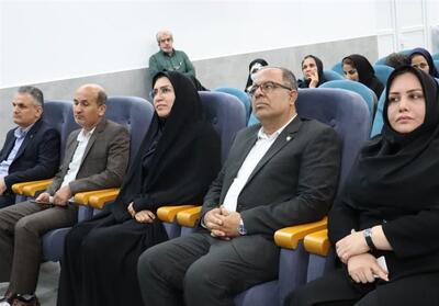  تجلیل از دختران موفق تحت حمایت بهزیستی در مراسم دهه کرامت بوشهر - تسنیم