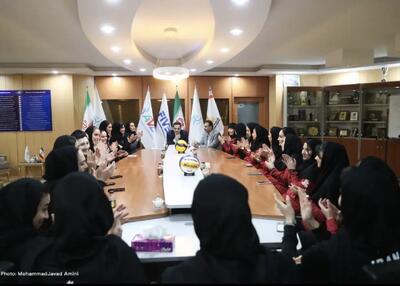  دنیا برای تیم ملی والیبال ایران بسیج شد!