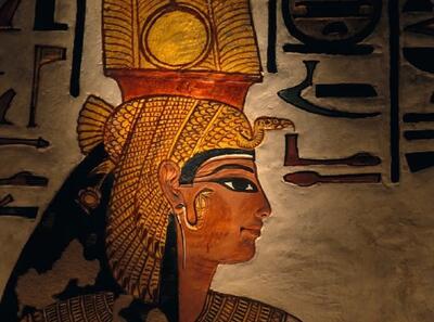  مقبره پر رمز و راز ملکه (+ عکس)