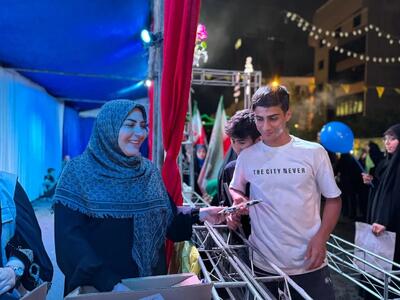  تصاویری از پذیرایی المیرا شریفی‌مقدم در تجمع تهران