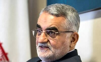  علاءالدین بروجردی: در جنگ ۴۰ روزه تمام پایگاه‌های آمریکا در منطقه را منهدم کردیم