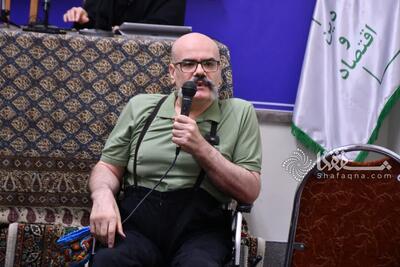  مجیدزاده بررسی کرد: فرشاد مومنی و مسئله توسعه در ایران؛ چرا تولید تضعیف می‌شود؟