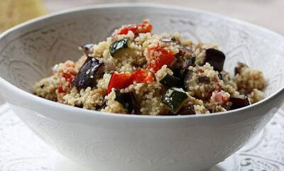  طرز تهیه خوراک باقلا بادمجان به روش یونانی