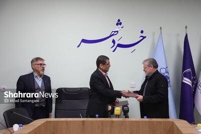  امضای تفاهم‌نامه همکاری مشترک بین دانشگاه فردوسی و شهرداری مشهد