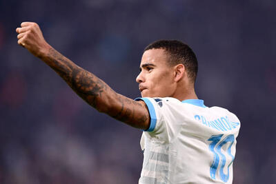  یونایتد روی سود فروش مهاجم جنجالی حساب کرد