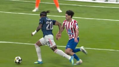  ضربه خطرناک مادوئکه از کنار دروازه به بیرون رفت