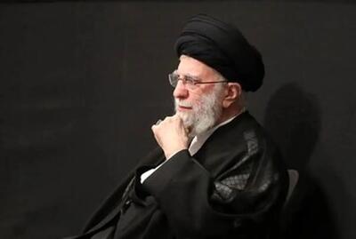  عکسی از رهبر شهید انقلاب در کرانه خلیج فارس