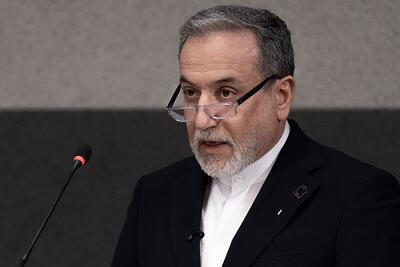  پیام تبریک عراقچی به نخست وزیر جدید عراق: از انتخاب چارچوب هماهنگی استقبال می‌کنم / ایران بر احترام خود به حاکمیت عراق و حمایت از ثبات سیاسی، توسعه و تقویت همکاری‌ها در راستای منافع دو ملت تأکید می‌کند