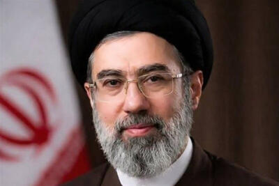  معلمان و کارگران ستون فقرات عرصه فرهنگ و اقتصاد هستند