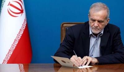  پیام رئیس جمهور به مناسبت روز کارگر: کارگران در خط مقدم خودکفایی ایستاده‌اند
