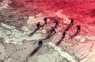  چه کسانی به وزیر حمله کردند؟