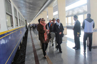  دوگانه آوار و آوازه