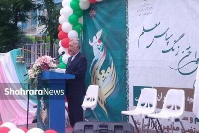  معلمان روایتگران هویت تمدنی و اسلامی ایران هستند