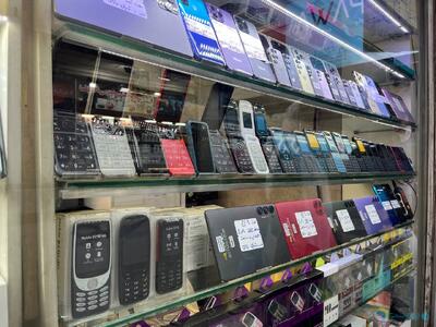  کمبود موبایل عامل افزایش قیمت موبایل؛ واردات موبایل ۲۰ درصد افت کرد - پیوست