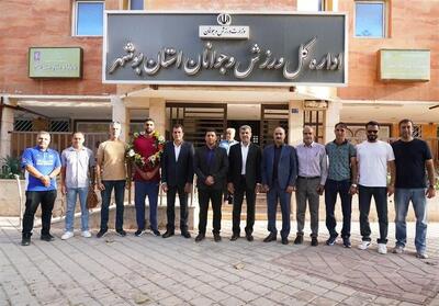  تجلیل از 2 هندبالیست ملی‌پوش بوشهری پس از قهرمانی آسیا - تسنیم