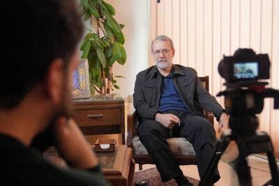  ببینید | تشریح صفت «دانایی» شهید لاریجانی توسط انتظامی