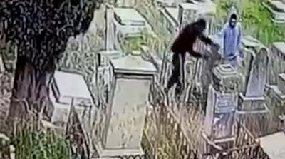  حمله صهیونیست‌ها به قبرستان مسیحیان