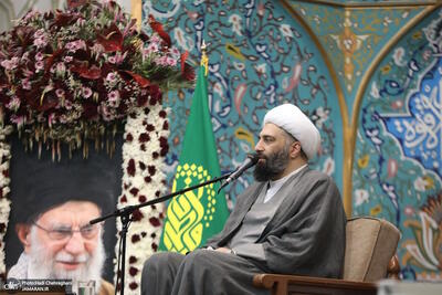  حامد کاشانی، «بنده خدا» و چند پرسش بی‌پاسخ
