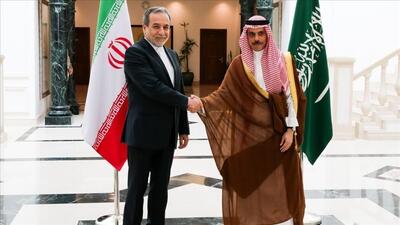  گفت‌وگوی تلفنی وزرای خارجه ایران و عربستان / طرفین بر تداوم مسیر دیپلماسی و همکاری کشور‌های منطقه برای جلوگیری از بروز و تشدید تنش تاکید کردند