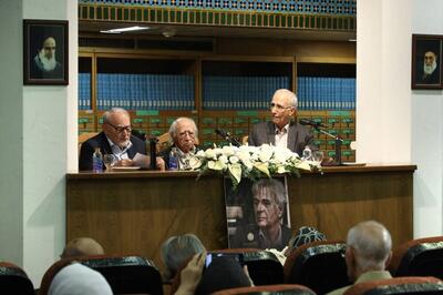 مردی که در همه عمر ایران را فریاد زد