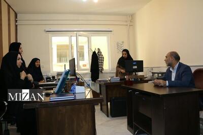  بازدید سرزده رئیس کل دادگستری چهارمحال و بختیاری از شعب محاکم تجدیدنظر استان