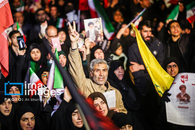  سوگواری مردم تهران در عزای رهبر انقلاب
