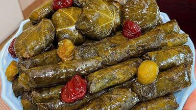  آموزش روش های پیچیدن دلمه برگ مو + عکس